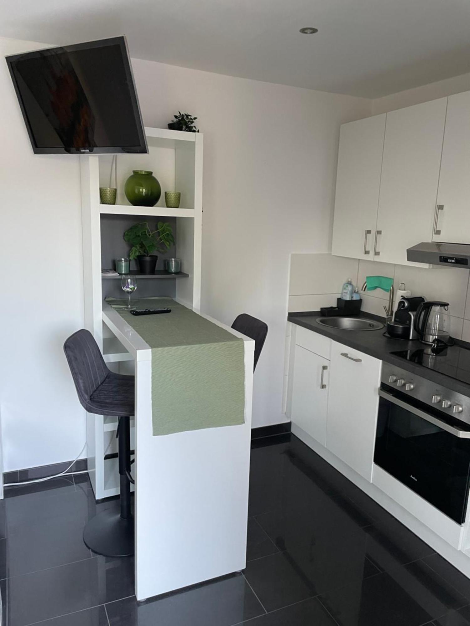 Ferienwohnung Mit Fussbodenheizung Nahe Messe, Gratis Parkplatz Und Abstellplatz E - Bike Hanovre Extérieur photo